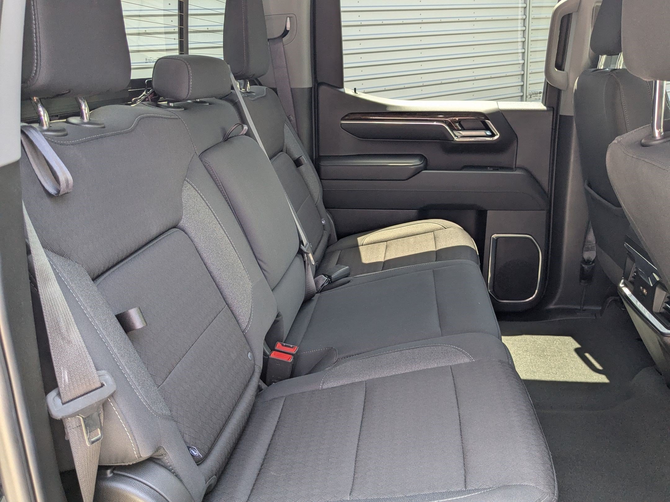 Used 2024 Onyx Black Metallic GMC Elevation image 33