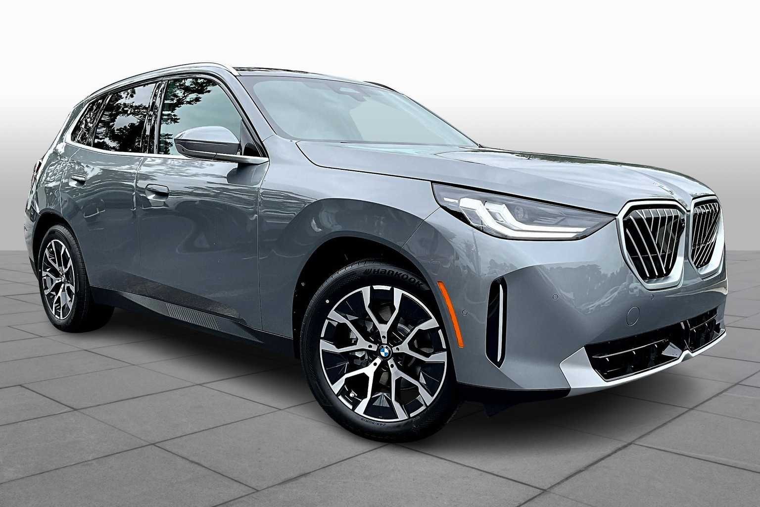 New 2026 Skyscraper Grey Metallic BMW 30 xDrive image 2