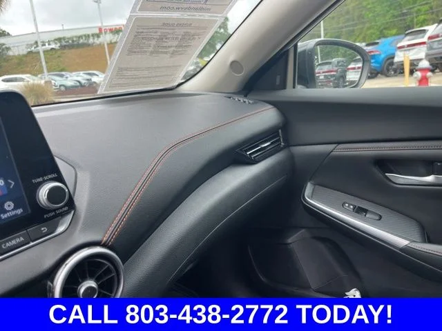 Used 2021 White Nissan SR image 27