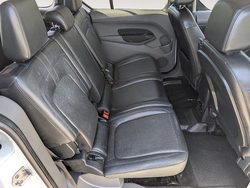 Used 2021 Frozen White Ford XL image 23