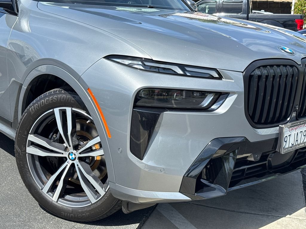 Used 2024 Gray BMW xDrive40i image 6