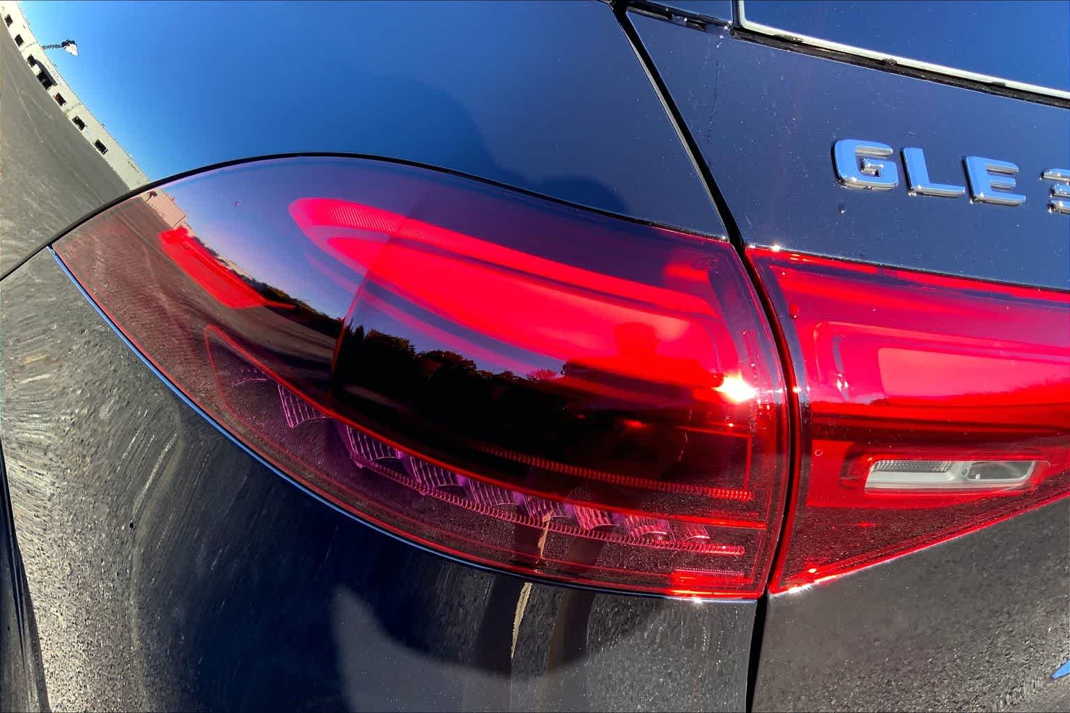 New 2026 Obsidian Black Metallic Mercedes-Benz GLE 350 image 14