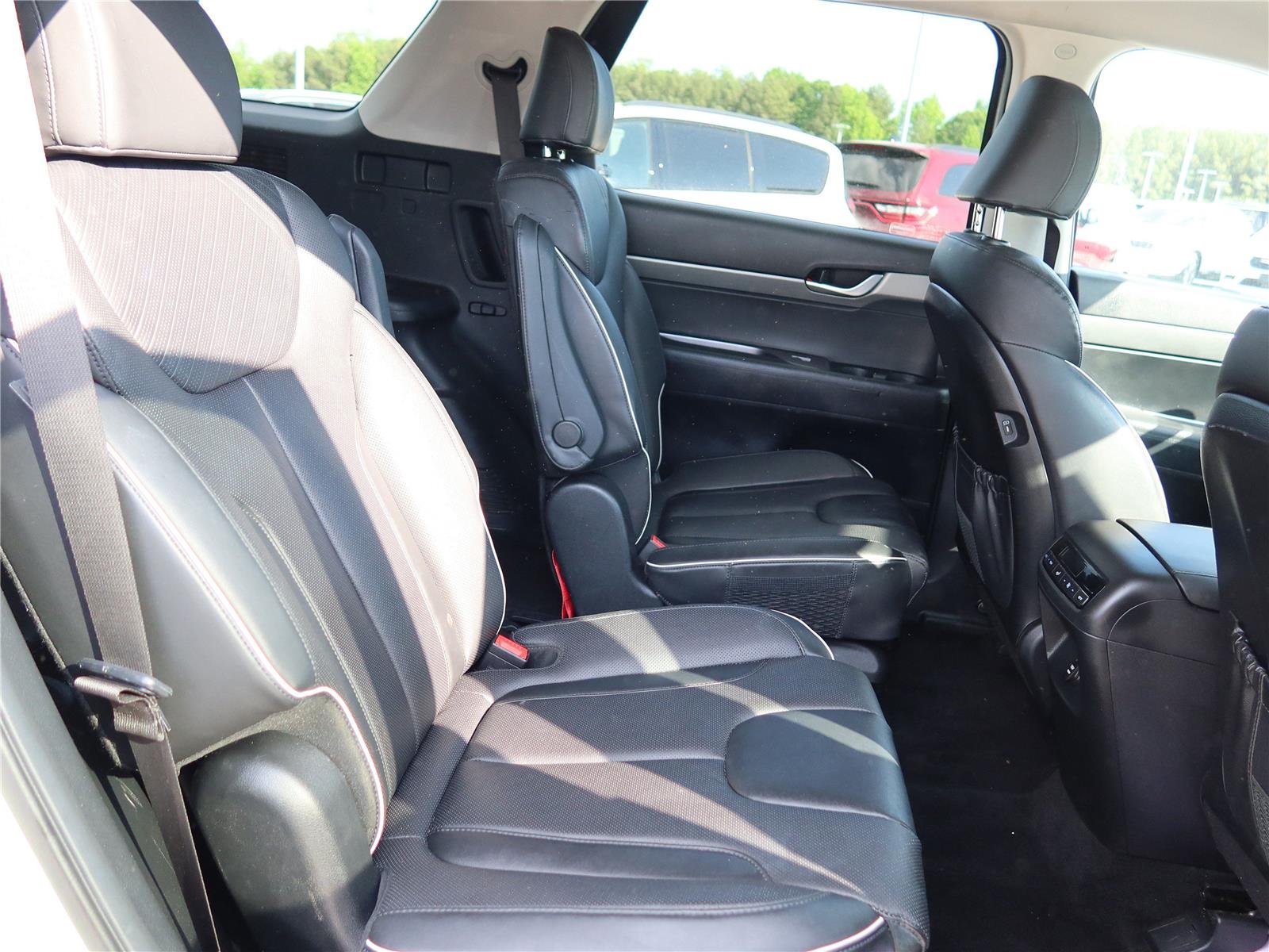 Used 2024 Typhoon Silver Hyundai SEL 7P image 2