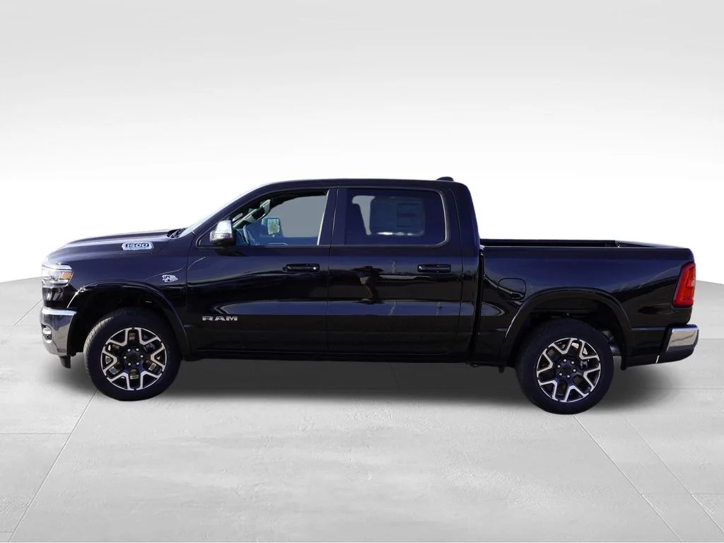 New 2026 Diamond Black Crystal Pearl-Coat Exterior Paint RAM Laramie image 7