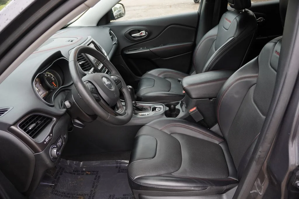 Certified Used 2022 Gray Jeep Trailhawk image 15