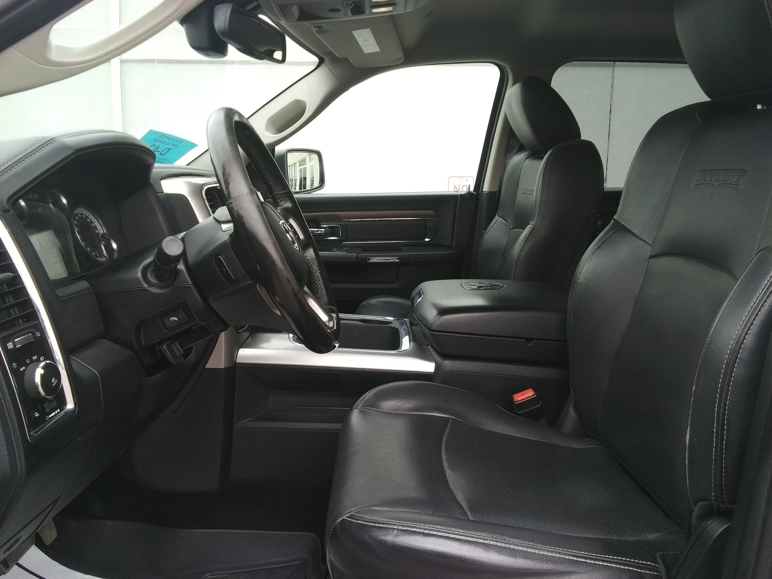 Used 2017 Blue Ram Laramie image 13