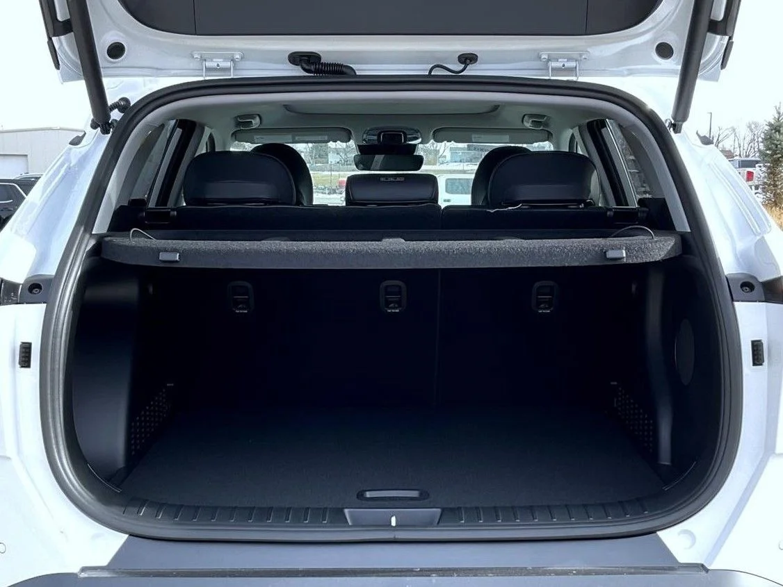 New 2026 White Hyundai Limited image 9