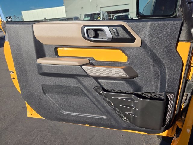 Used 2022 Orange Ford Wildtrak image 13