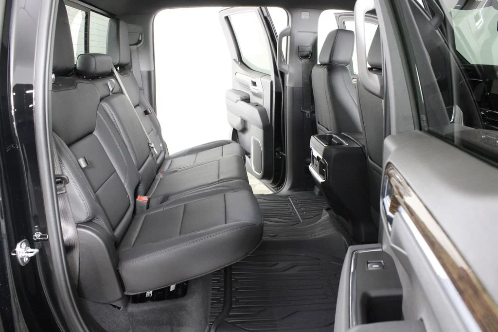 New 2026 Onyx Black GMC Elevation image 12