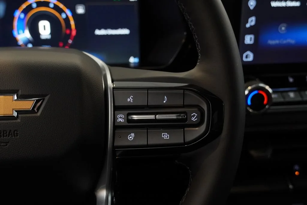New 2026 Summit White Chevrolet LT image 20