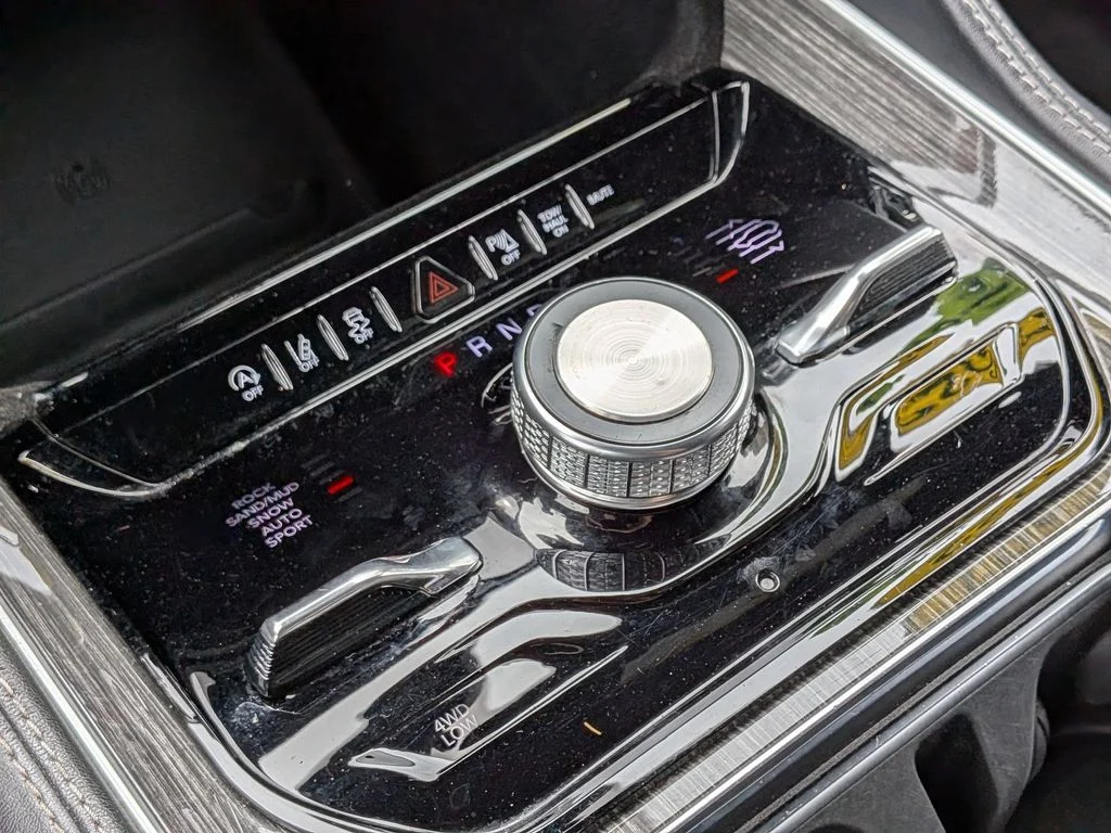 Used 2022 Black Jeep Series III image 20