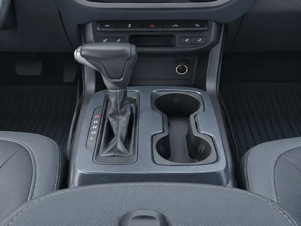 Used 2017 Black Chevrolet Z71 image 18
