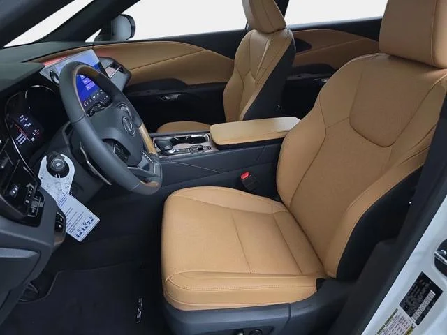 New 2026 Eminent White Pearl Lexus PREMIUM PLUS image 22