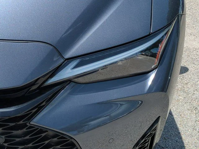 2026 Lexus IS 350 F SPORT - Photo 10
