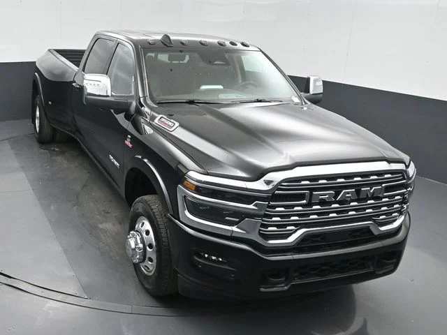 New 2026 Diamond Black Crystal Pearl-Coat Exterior Paint RAM Limited image 38