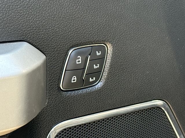 Used 2021 Gray Ford Lariat image 22