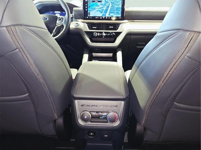 New 2026 Vapor Blue Metallic Ford Active image 34
