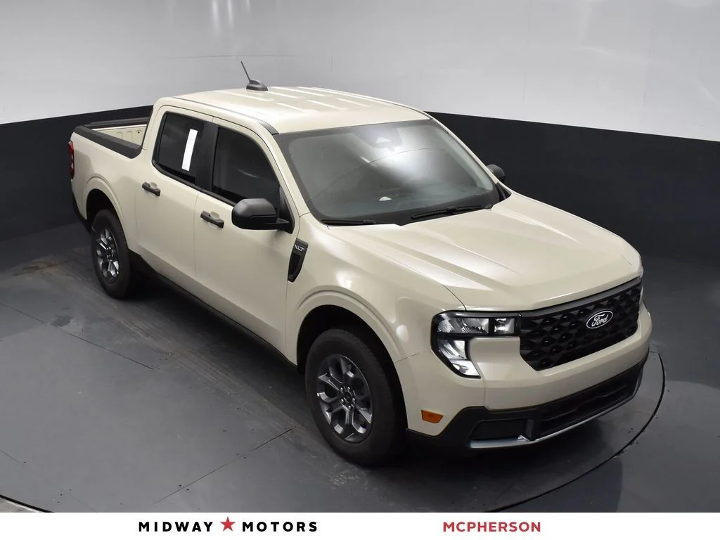 New 2025 Beige Ford XLT image 1