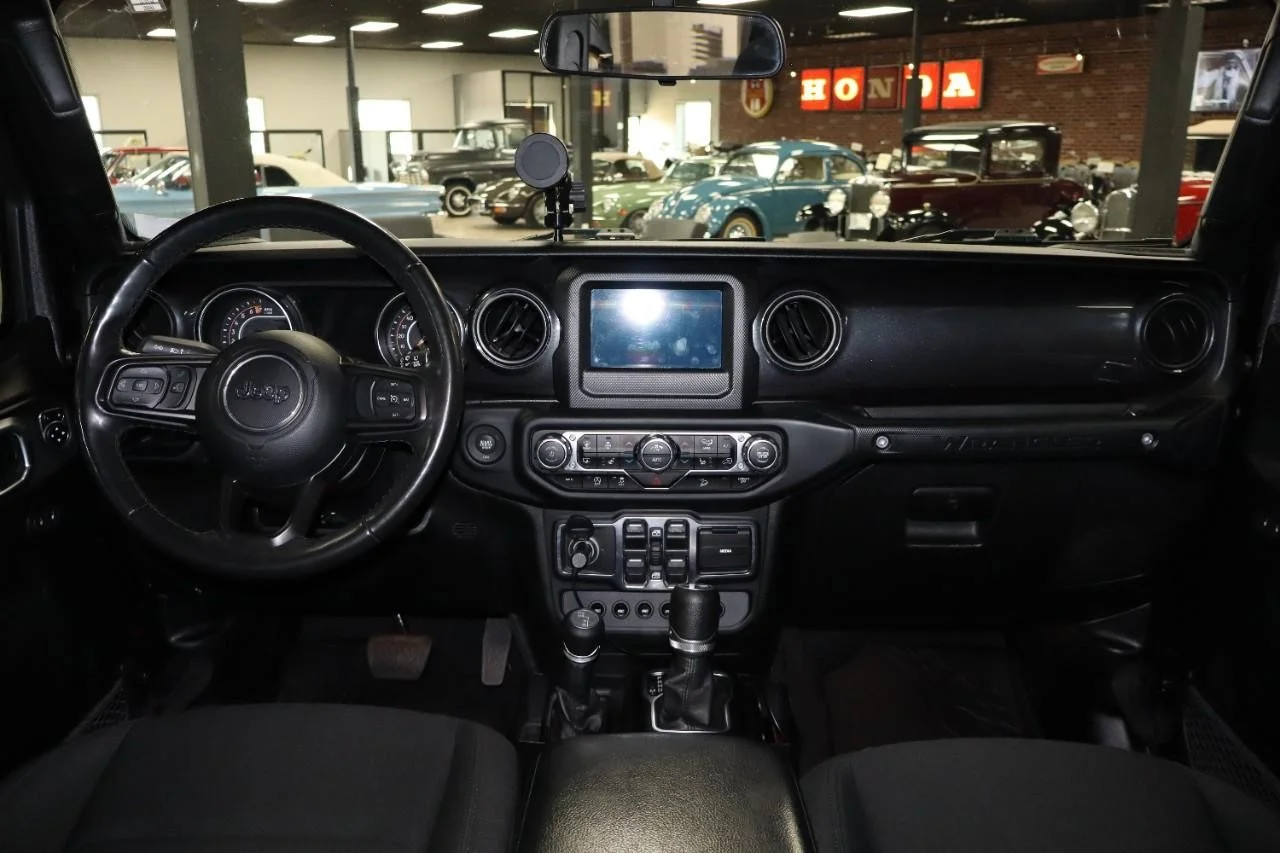 Used 2021 Granite Crystal Metallic Clear Coat Jeep Sport Altitude image 16