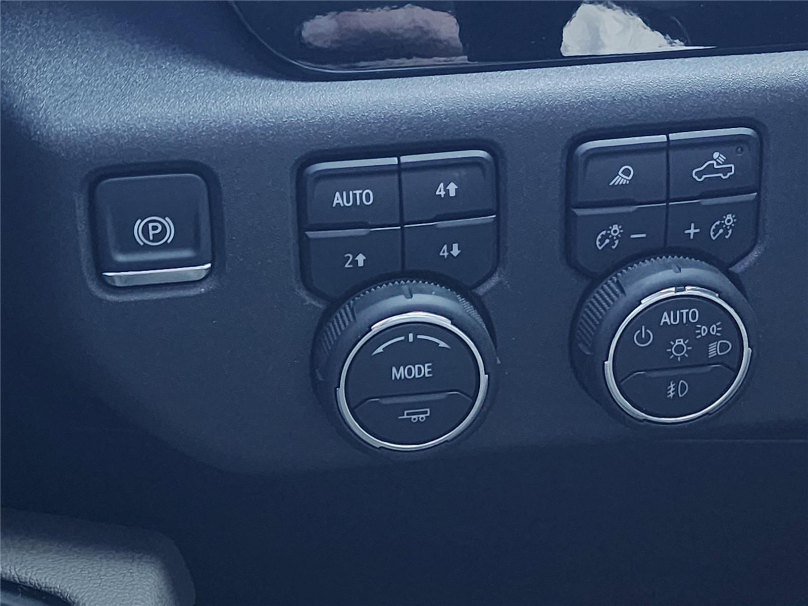 Used 2025 Cypress Gray Chevrolet ZR2 image 16
