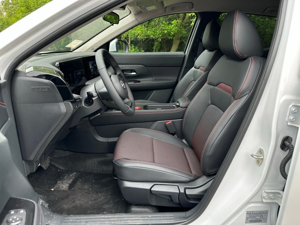 2025 Nissan Kicks SR AWD - Photo 12