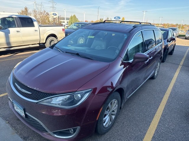 Used 2017 Chrysler Pacifica Touring-L with VIN 2C4RC1BG3HR613844 for sale in Shakopee, Minnesota
