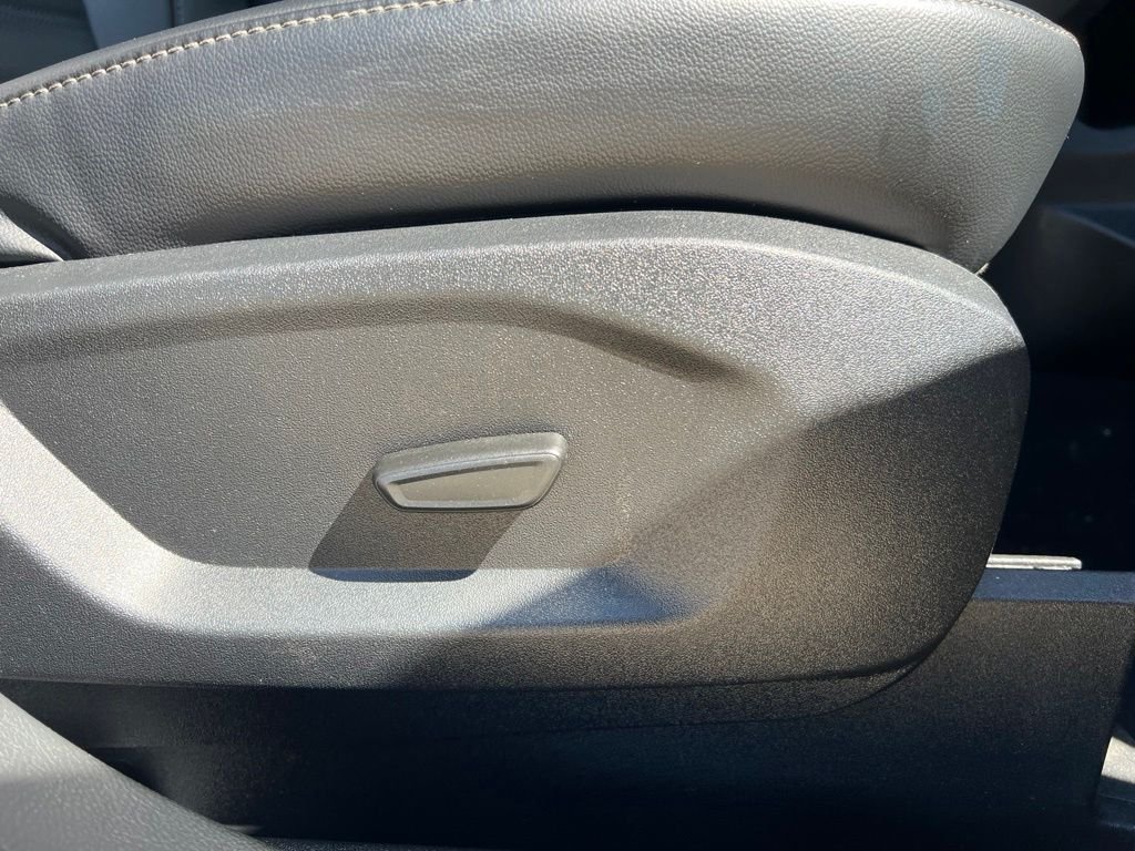 Used 2024 Gray Metallic Ford SEL image 27