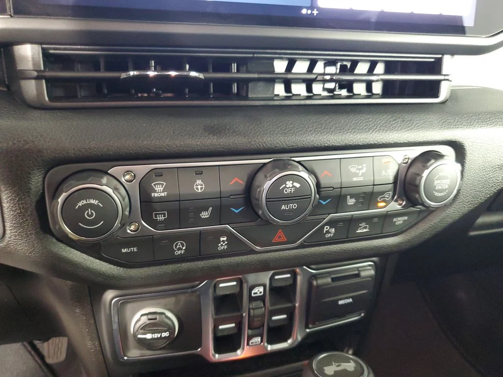 Used 2026 Black Jeep Sport S image 19