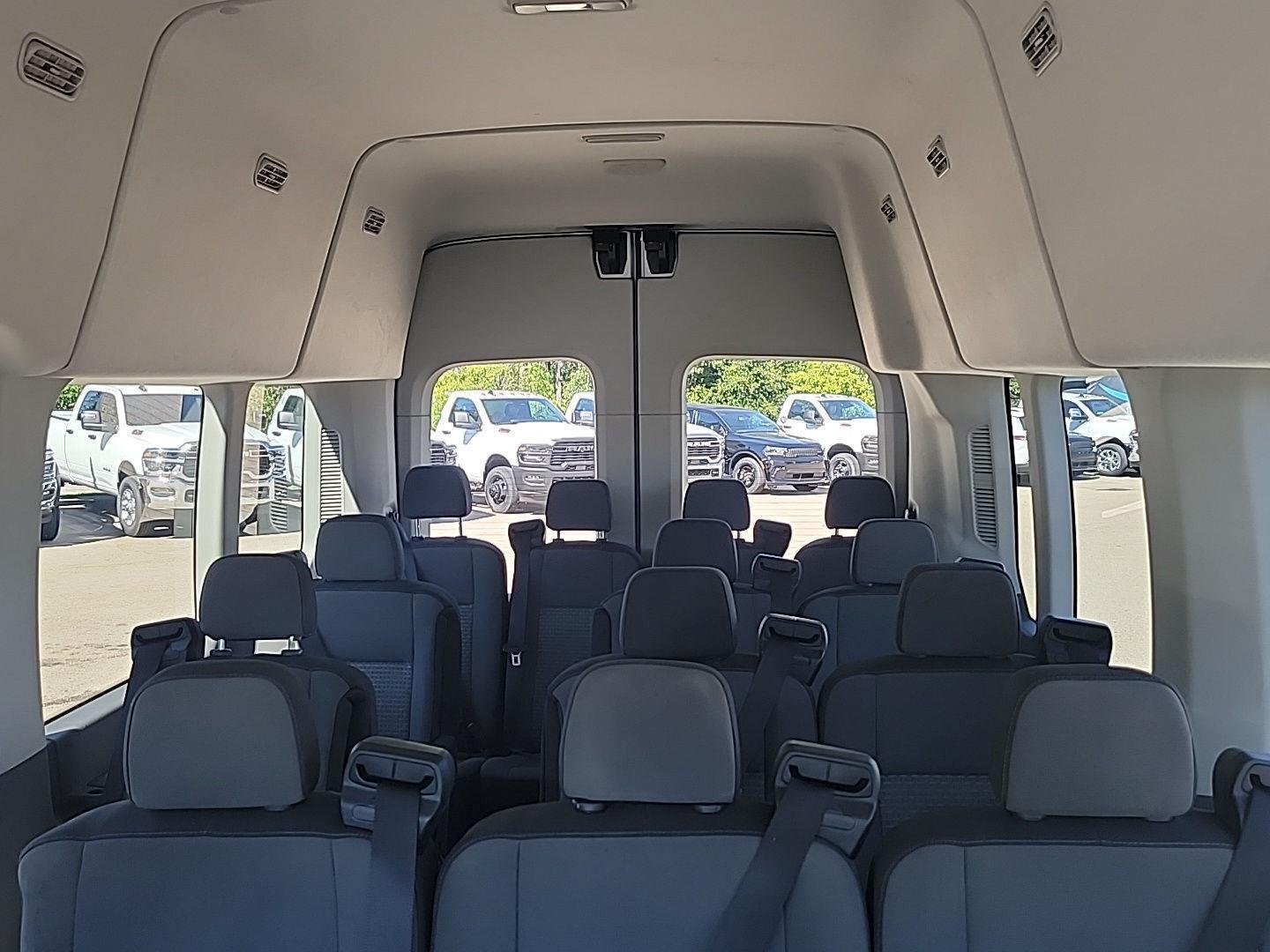 Used 2024 Oxford White Ford 350 XLT image 8