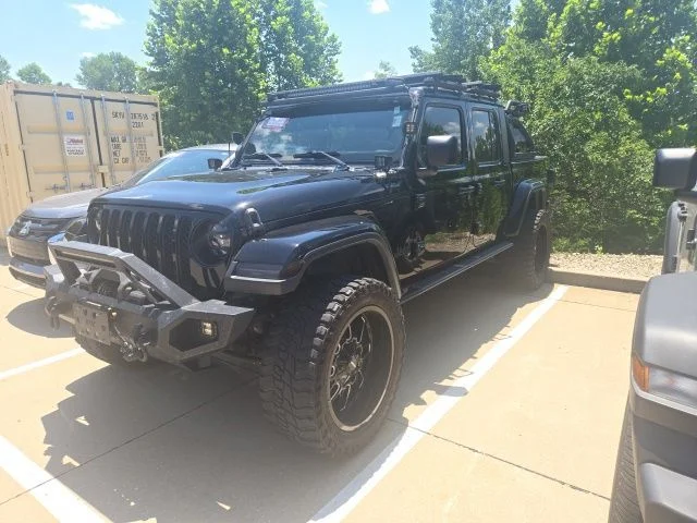2020 Jeep Gladiator Overland's photo
