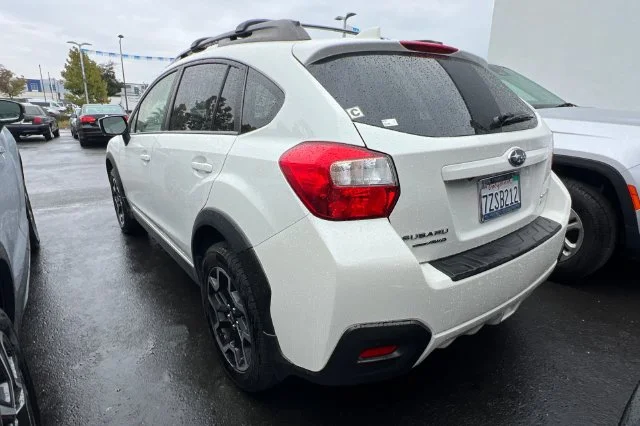 Used 2017 White Subaru 2.0i Premium image 6
