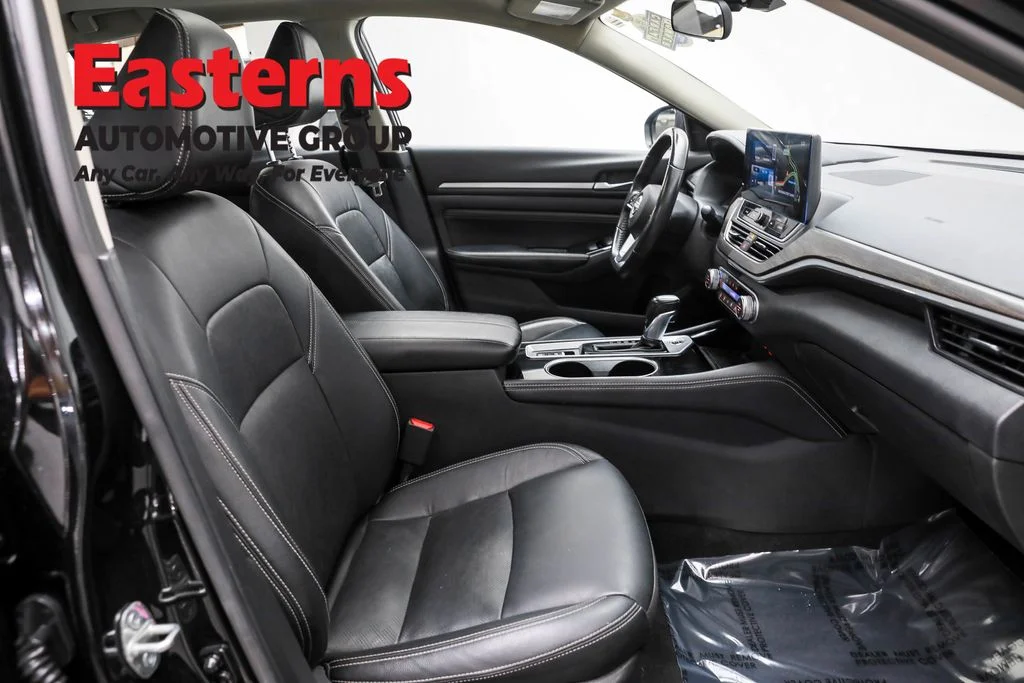 Used 2023 Black Nissan 2.5 SL image 23