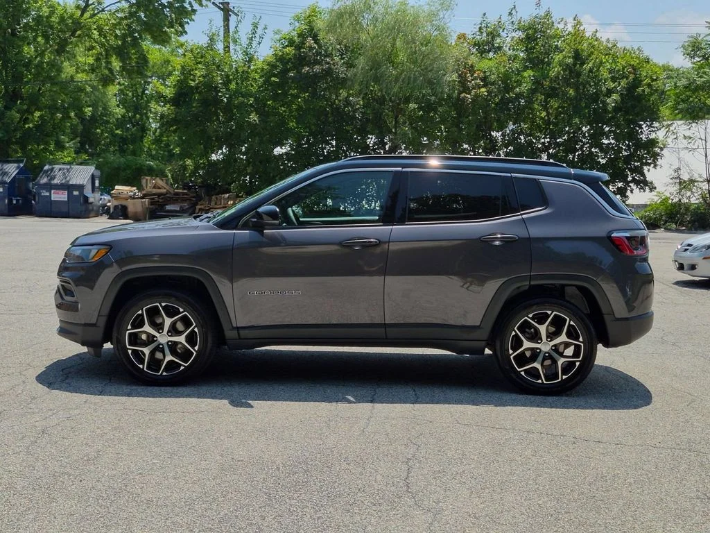 Used 2024 Gray Jeep Limited image 8
