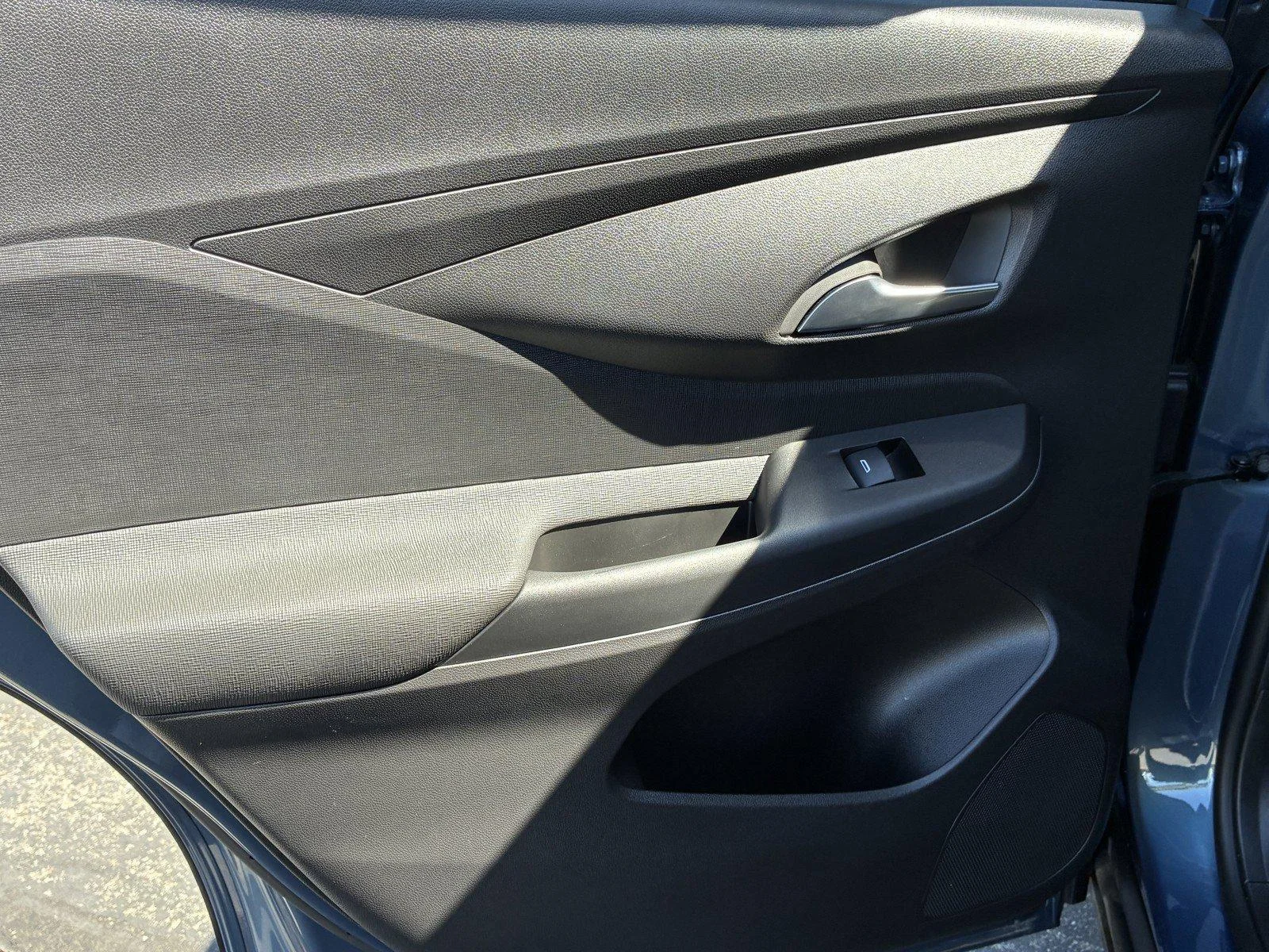 New 2026 Ocean Blue Metallic Buick Preferred image 16