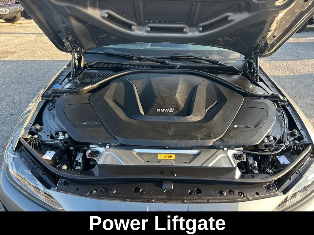 Used 2025 Gray BMW xDrive40 image 18