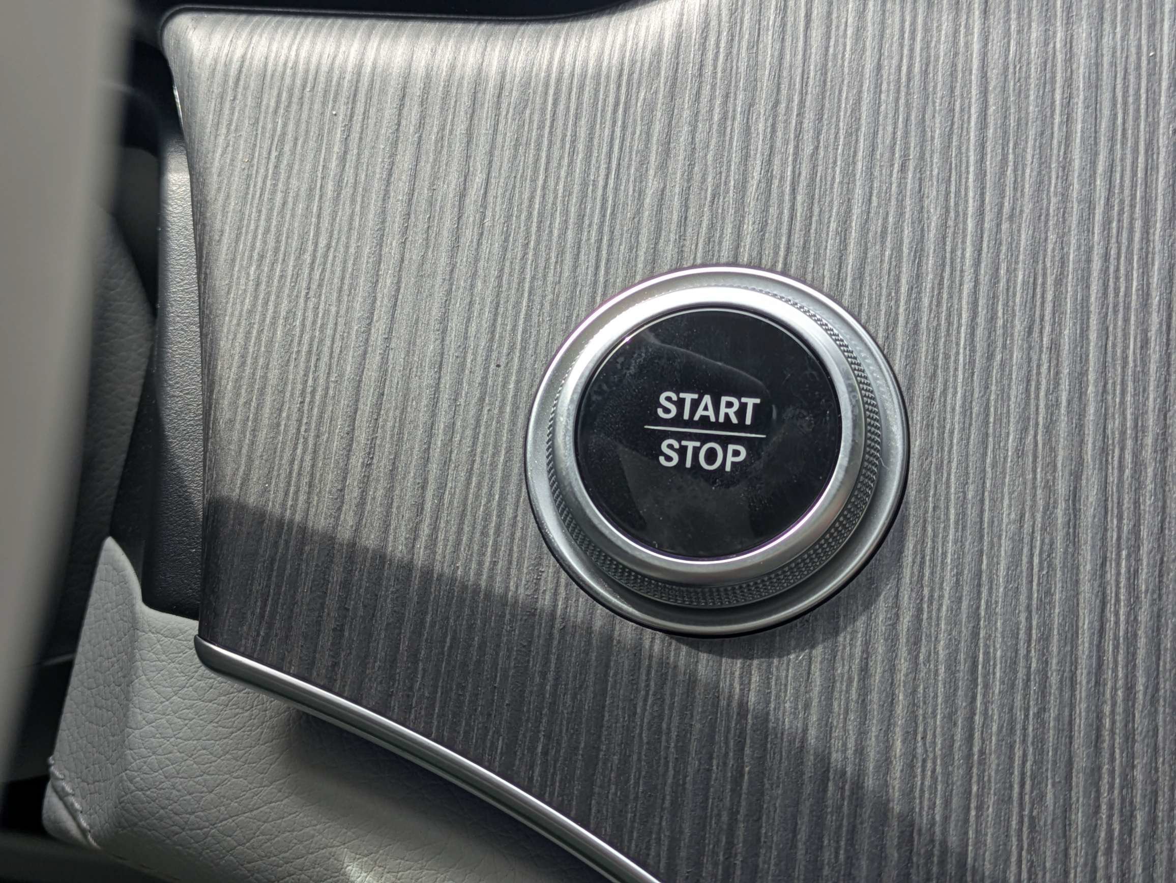 Certified Used 2025 Manufaktur Moon Mercedes-Benz EQE 350 image 28
