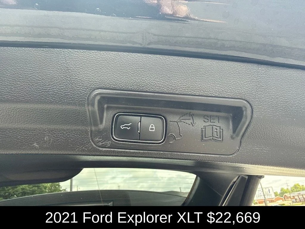 Used 2021 Black Ford XLT image 18