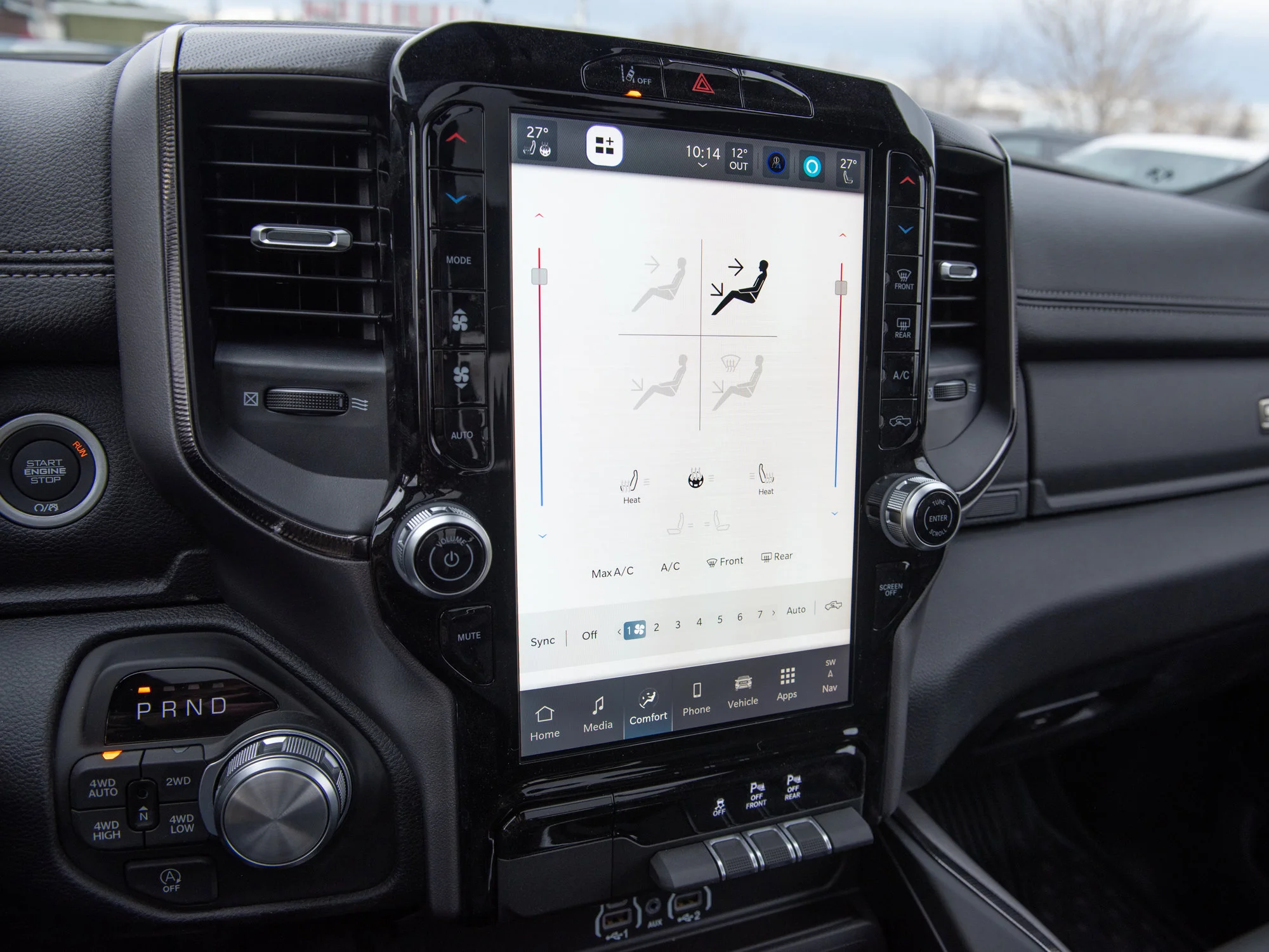 New 2026 Black RAM Sport* image 15