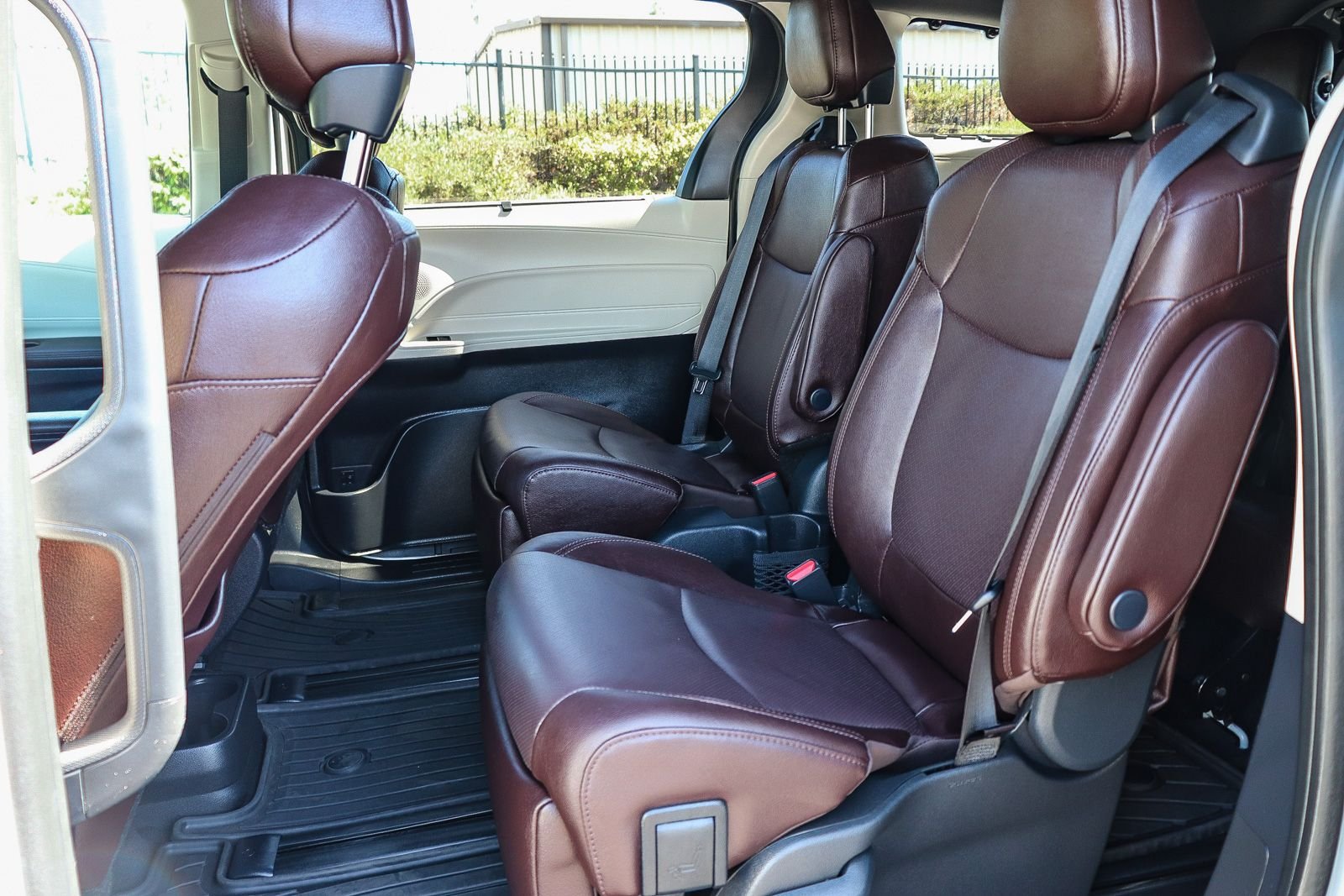 Certified Used 2024 Pearl Toyota Platinum image 21