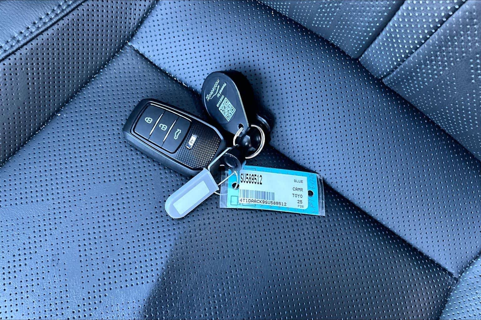 Used 2025 Ocean Gem Toyota XSE image 15