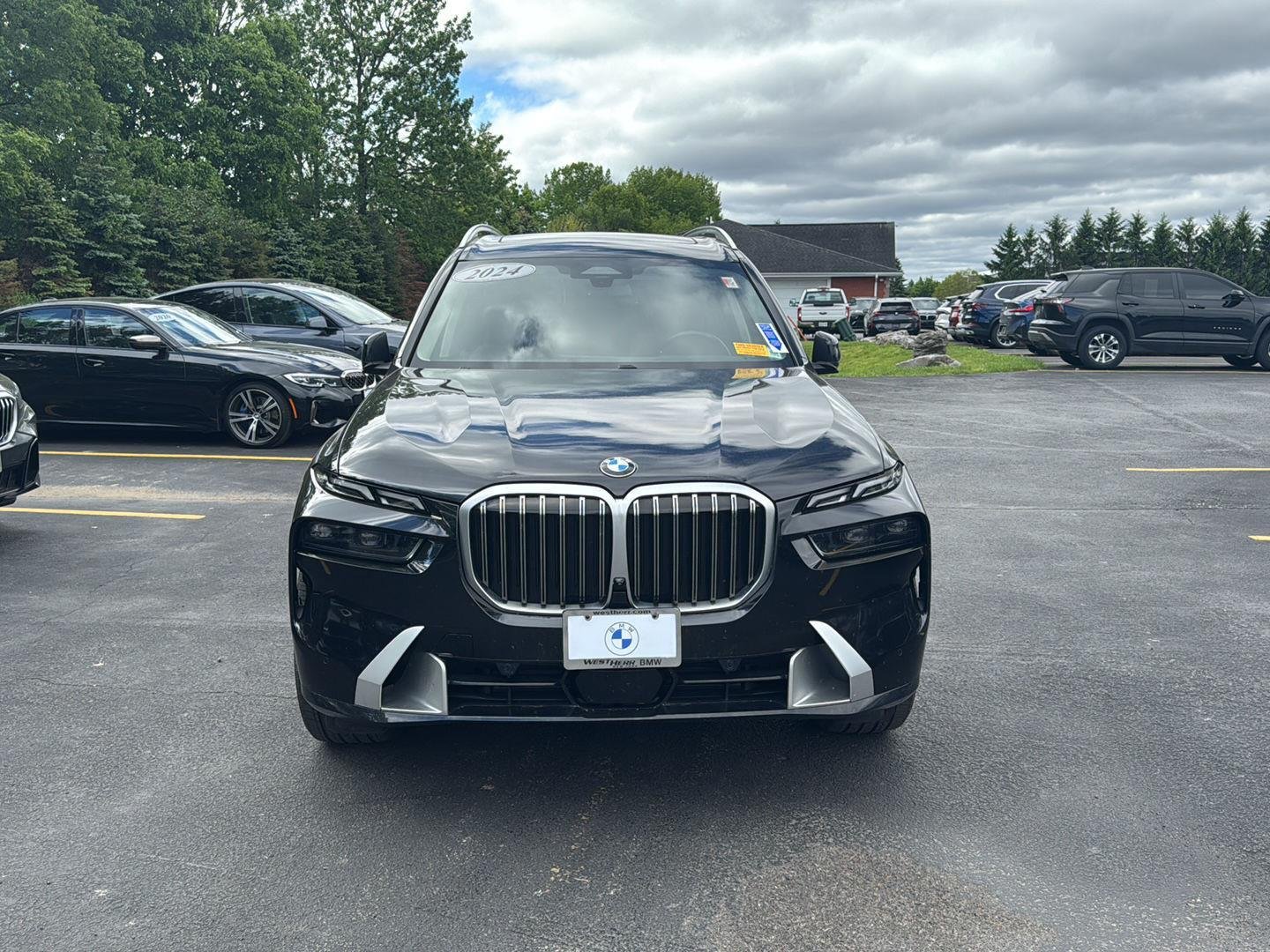 Used 2024 Black Sapphire Metallic BMW xDrive40i image 8