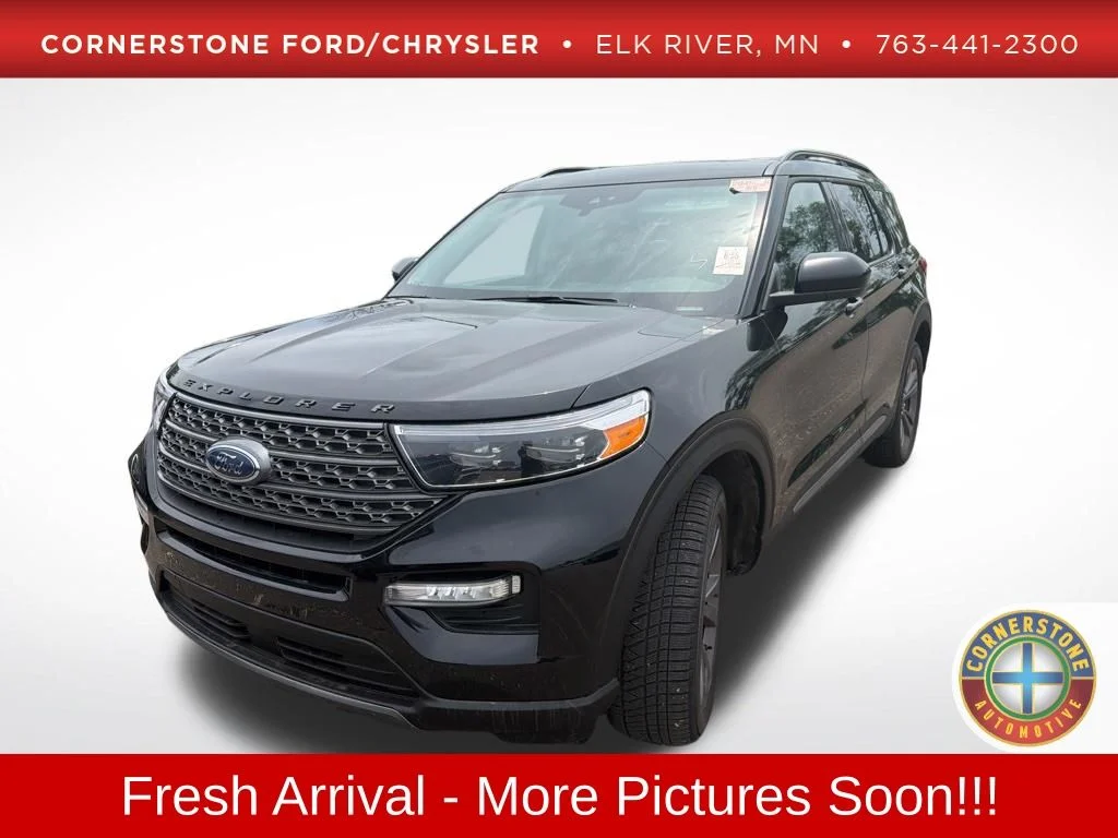 Used 2023  Ford XLT image 1