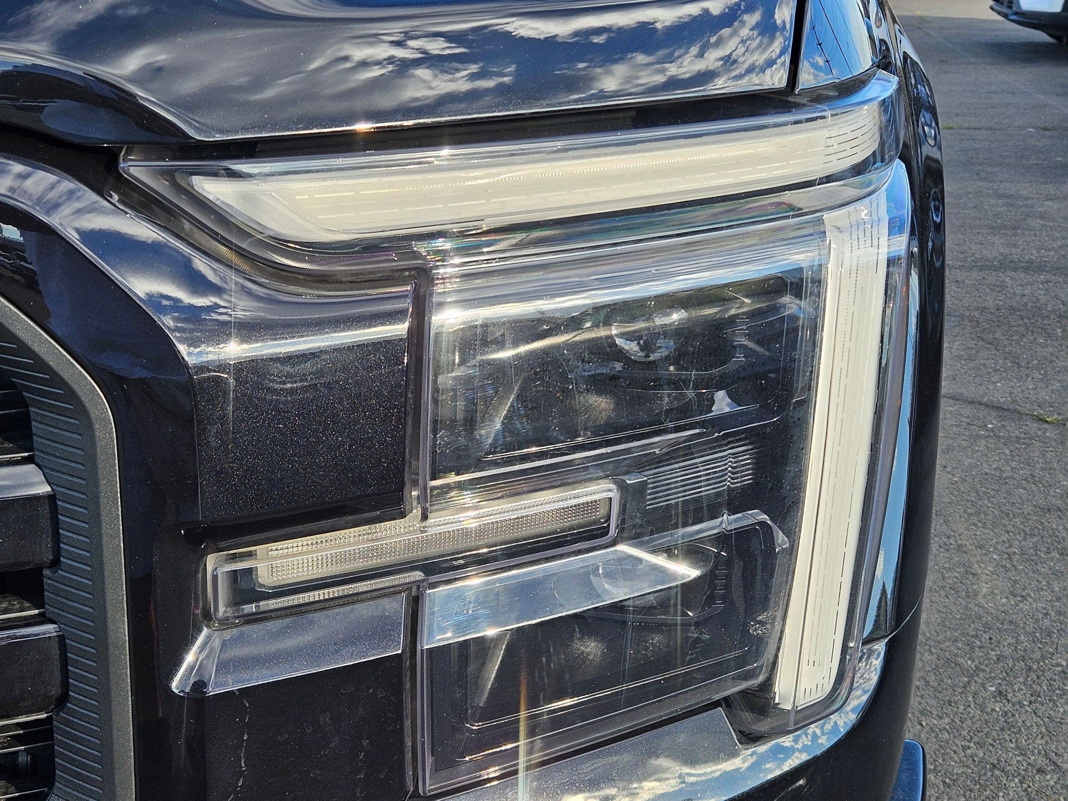 Used 2024 Black Ford LARIAT image 10