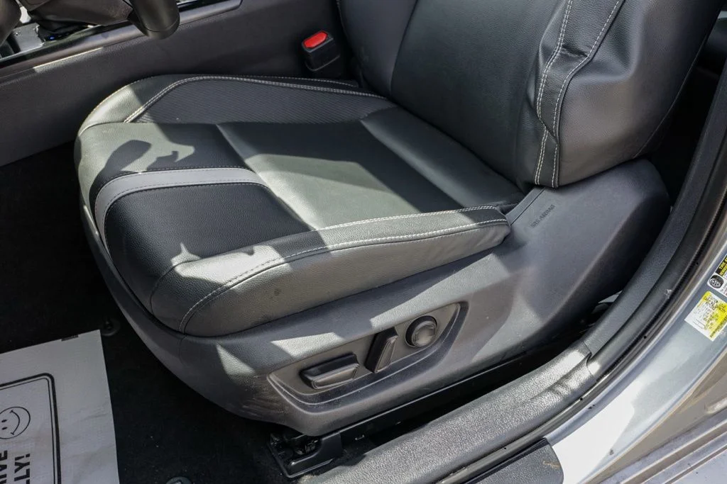 Used 2025  Toyota SE image 18