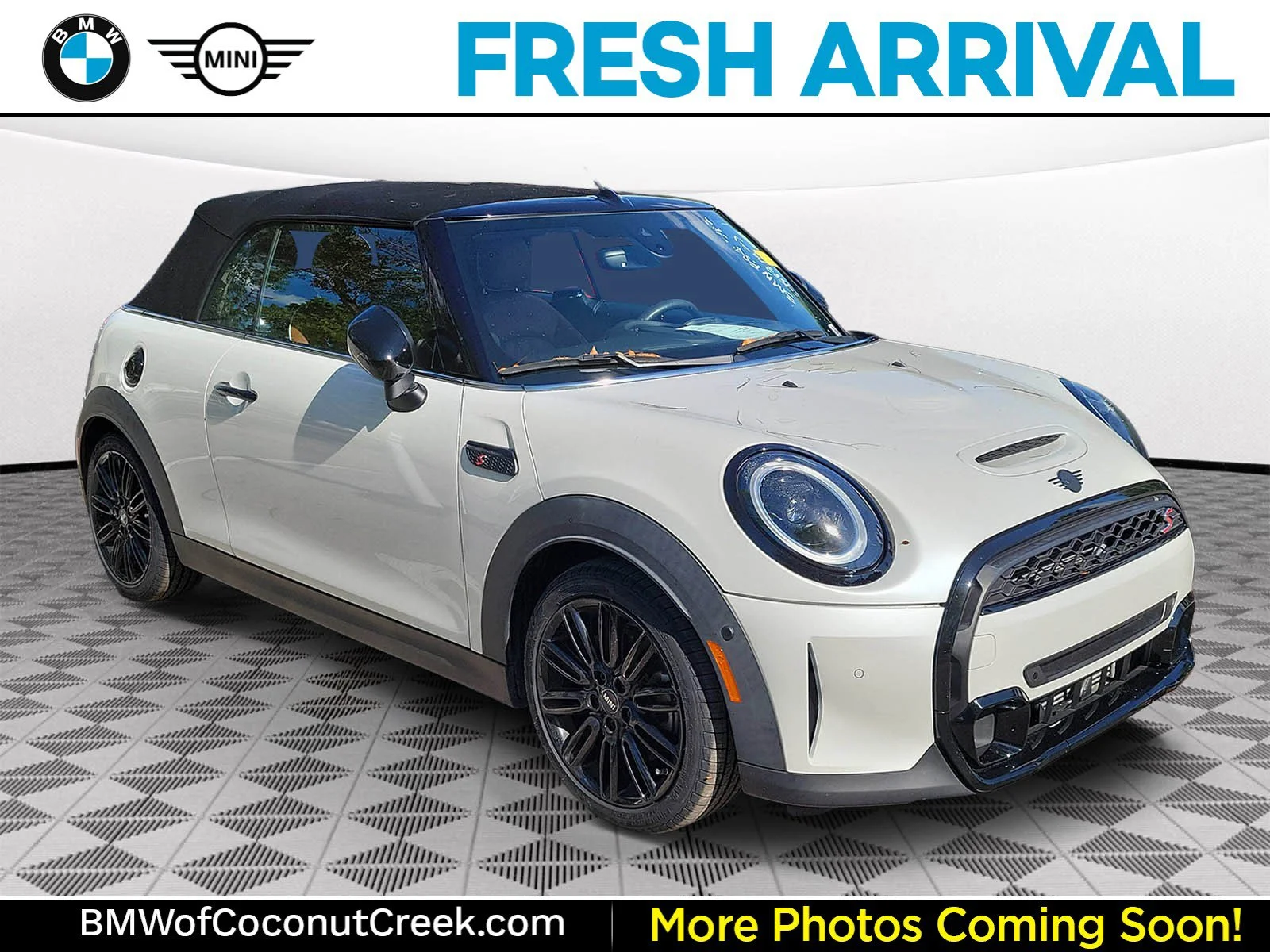 2023 MINI Convertible Cooper S's photo