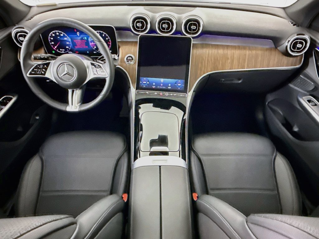 Certified Used 2026 Polar White Mercedes-Benz GLC 300 image 13