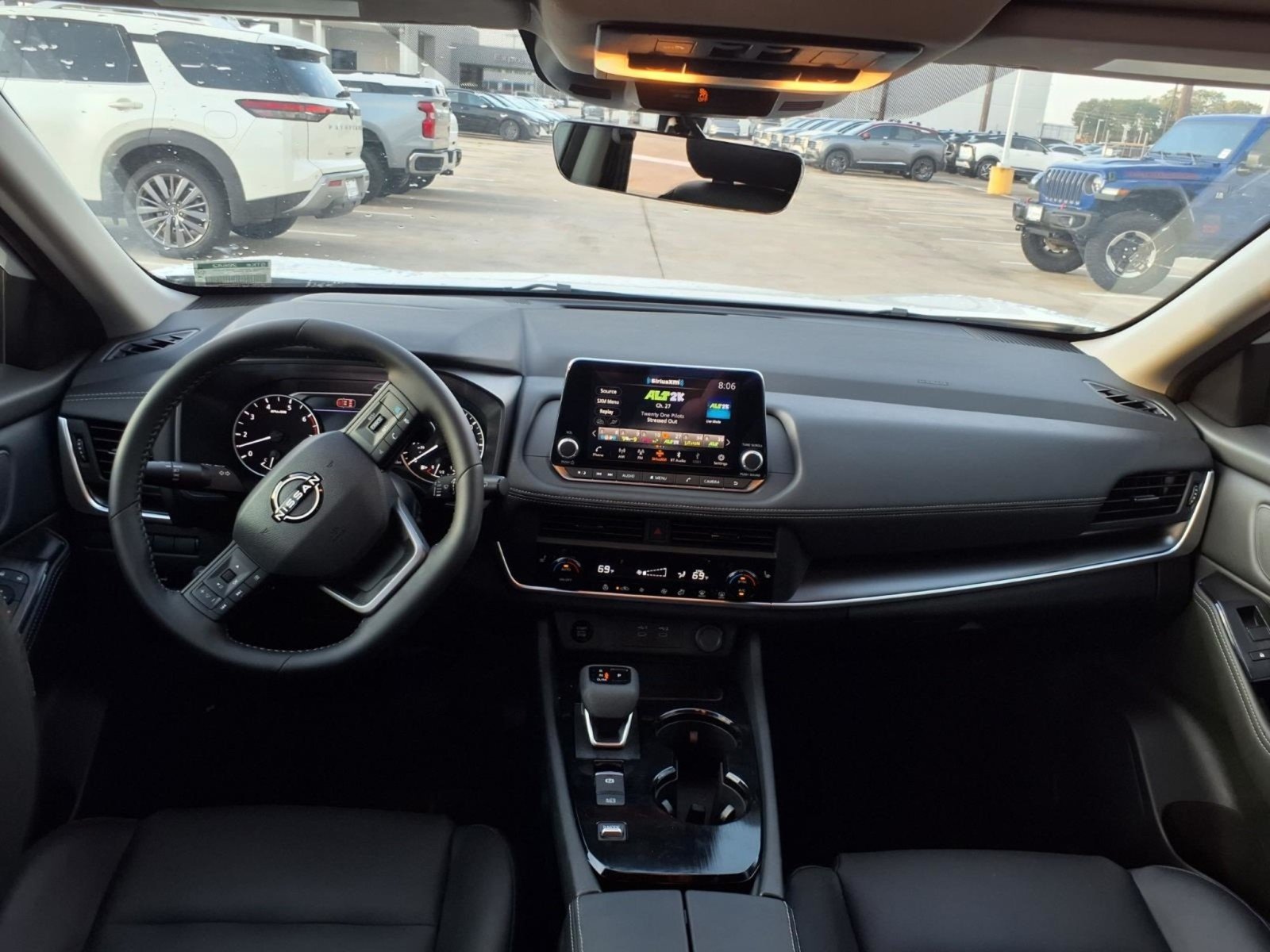 2026 Nissan Rogue photo 16 of 28