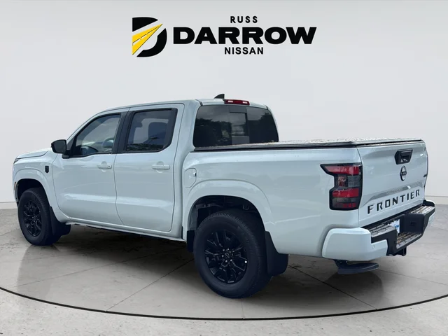New 2026 Glacier White Nissan SV image 3