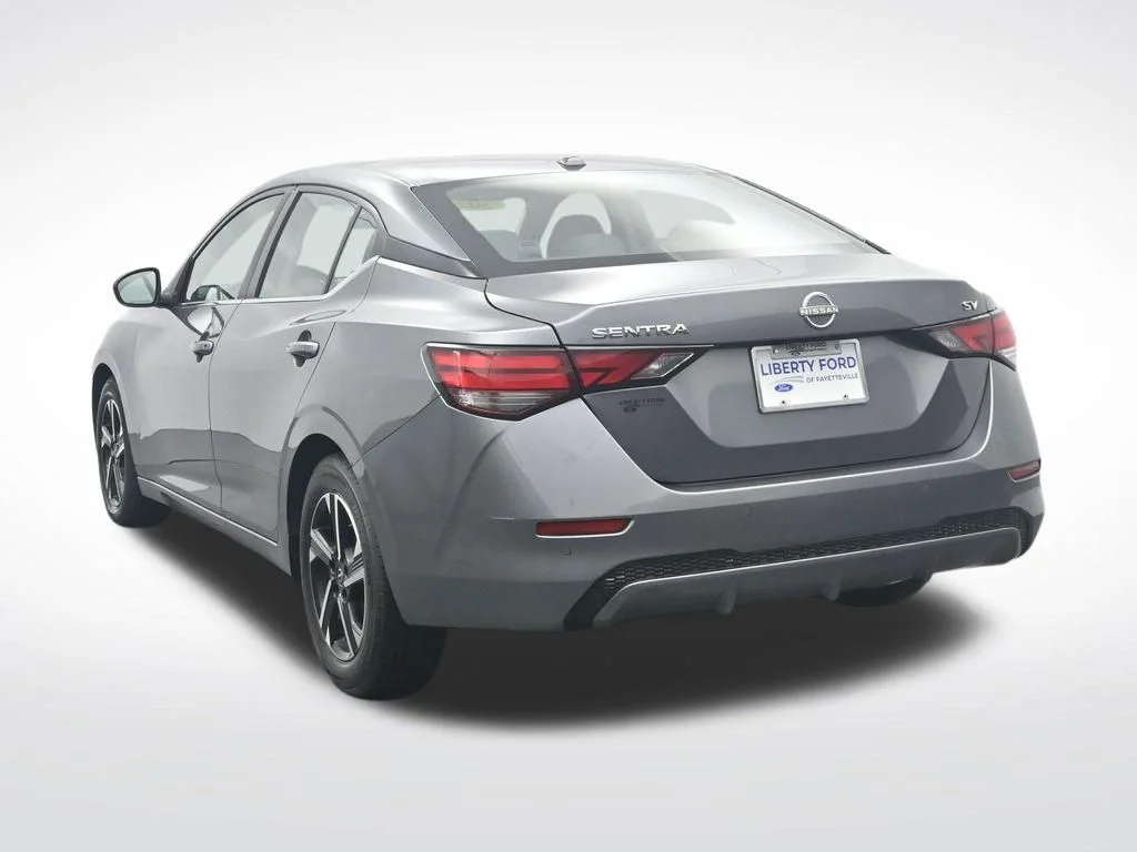 Used 2024 Gray Nissan SV image 9