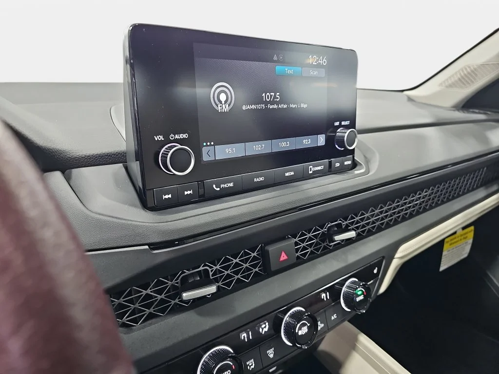 Used 2024  Honda EX image 22